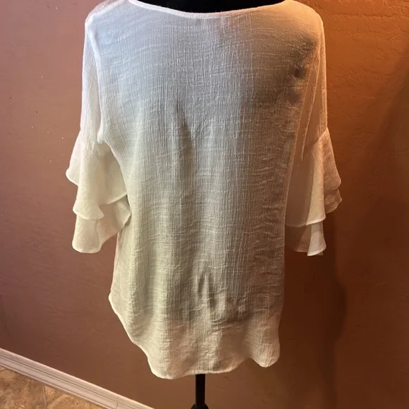 ALYX -  Luxury Blouse 
Size Medium - Picture 2 of 4